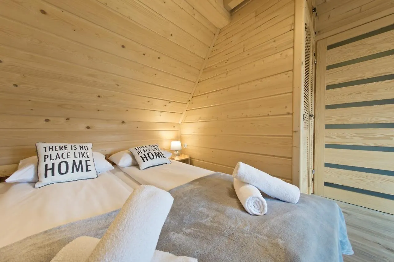 Domki Gliczarowski Z Jacuzzi & Sauna Zakopane 0*,  Poland